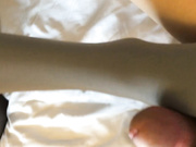 约炮极品美腿职业学校学生妹来一套丝足服务 大JB蹭着翘臀好舒服