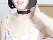 长得很是漂亮美女主播压寨夫人9.2一多大秀 身材苗条 自慰棒插穴自慰 好多淫水