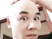 广东修车老司机光头哥《探秘金三角》吃了性药爆草颜值还可以就是皮肤黑了点的越南妹