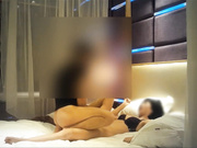 约啪酒吧上班的红酒推销气质短发美女小姐姐身材超赞皮肤光滑多体位猛干欲仙欲死叫的销魂