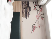 眼镜胖男探花约了个颜值不错苗条妹子TP啪啪 骑乘后入抽插搞一半女的不给操了最后口交撸出来