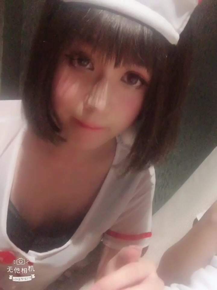 可爱小护士TS雨欣，为你口交为你足交，颜射在了足足里!