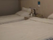国产CD系列杨小妹2 男扮女装勾引胖老头 被看破了继续玩 结束后老头说不好玩对白有趣
