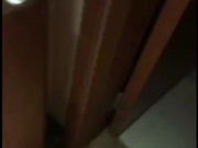 真实迷奸黑丝妹子 吃饭时饮料里加药 带到酒店扒衣趴着床边一顿猛操