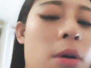 丝袜露脸骚逼跪求小哥FUCK，骚气纹身道具自慰深喉口交大鸡巴，被小哥各种体位爆草抽插高潮，浪叫不断