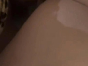 【周末礼物】性感TS妲己 土豪哥带漂亮女友3P，拿着妖棒插进女友的阴洞里，女友放声淫荡呻吟，爽死的刺激体验！