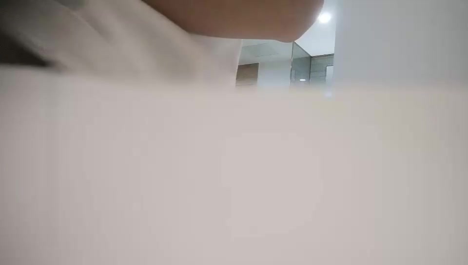 午夜寻花第二场肉肉身材嗲嗲甜美妹子，舌吻扣逼摸奶上位骑坐近距离拍摄_ev