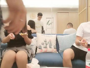 千人斩探花约约了个裙子妹子3P啪啪，近距离拍摄两个一起玩弄，口交后入抽插猛操_ev