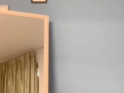 虎牙美女主播【猫小猫】劲爆全裸劲歌热舞 疯狂扭动腰肢眼神迷离还会自己拍拍屁股