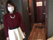 最新流出网友投稿自拍无毛一线天馒头嫩穴女白领援交土豪这私处真不错看着又肥又紧