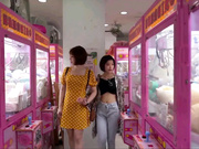 【國產原創AV巨作】劇情演繹之姐妹街上偶遇情趣性用品試用 結果被小怪獸震到高潮淫水泛濫 1080P高清原版