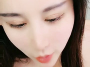 剧情演绎粉穴美女晚上叫男技师上门按摩骑脸口交性感美臀上下猛操