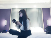 长相甜美小姐姐69舔逼抬起双腿打桩机猛操