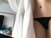 美女海边出差寂寞饥渴与情人视频自慰系列（1）