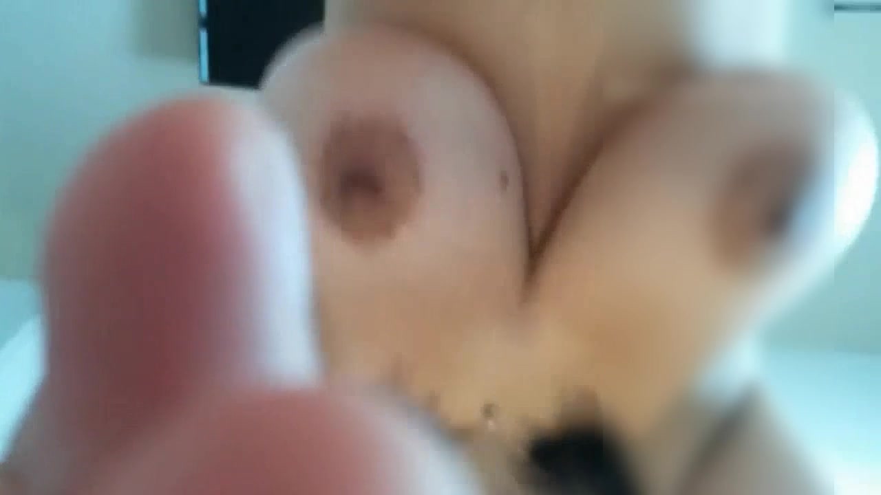真正高手在民间 微博超级奶神网红肉蔻含枪coco收费VIP视频12V整合5V 豪乳打炮抖的真带感5