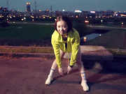 微电影健身教练把正在做夜跑运动的少女操了