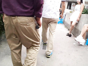 快餐达人白天路边店泄火一位黑色连衣裙高跟鞋气质少妇边看A片边干软磨硬泡同意从后面干对白有趣