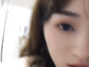 颜值不错苗条身材新人妹子 椅子上黄瓜自慰呻吟娇喘浴室洗澡 很是诱惑喜欢不要错过