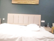 深夜清纯嫩妹床上后入抽插扶着屁股大力猛顶