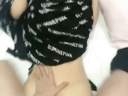 腰细蜜桃臀第一视角无套后入掰开多毛嫩穴抠入