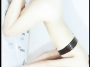 小妖精穿上女仆制服黑丝美腿
