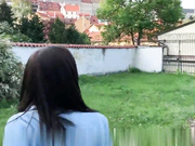 捷克女孩在街上快速吹箫和做爱+2