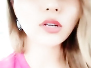骚货少妇户外和炮友在车上口交69式后入操逼