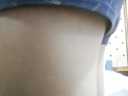 情趣圆床房约来个丰满性感女孩跪舔后入抽插