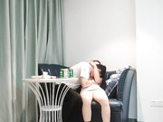 缘来缘去第一场酒店玩弄少妇舔逼内射