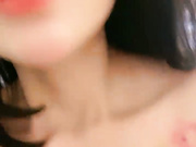 烈焰红唇颜值女神大黑牛震穴翘起大肥掰开小穴