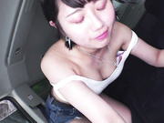[CAWD-433] ごっくん解禁！M男くんのザーメンをぜ～んぶ吸い取っちゃうズブ濡れ痴女責め公然猥褻デート 市川りく - 3of5