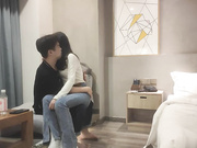 胖子工作室大圈年女转战床上怼着骚穴尽情输出