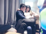 赵总寻花深夜场花臂纹身大奶妹舌吻镜头前口交